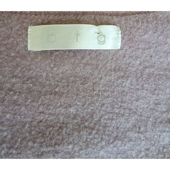 BTG Fleece V Neck Sweater Workout Top Sz M - Picture 3 of 3